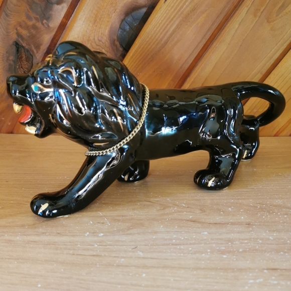 Vintage Black Lion with Green Jewel Eyes - Picture 7 of 10
